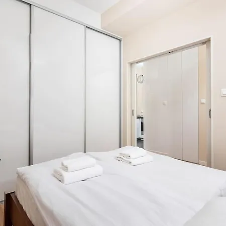 Apartment Rakowicka Serenity - By Upstairs Krakow