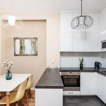 Rakowicka Serenity - By Upstairs Apartment