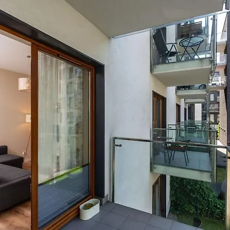 Rakowicka Serenity - By Upstairs Apartment
