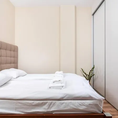 Apartment Rakowicka Serenity - By Upstairs